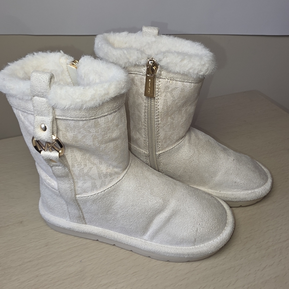 Michael Kors Girls White Boots Fur-Lined Suede Winter Snow Comfy Size 10T